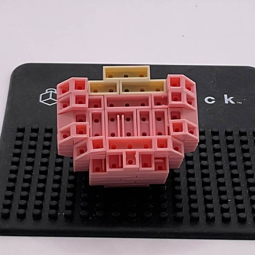 Nanoblock Amy Rose set, build step 11