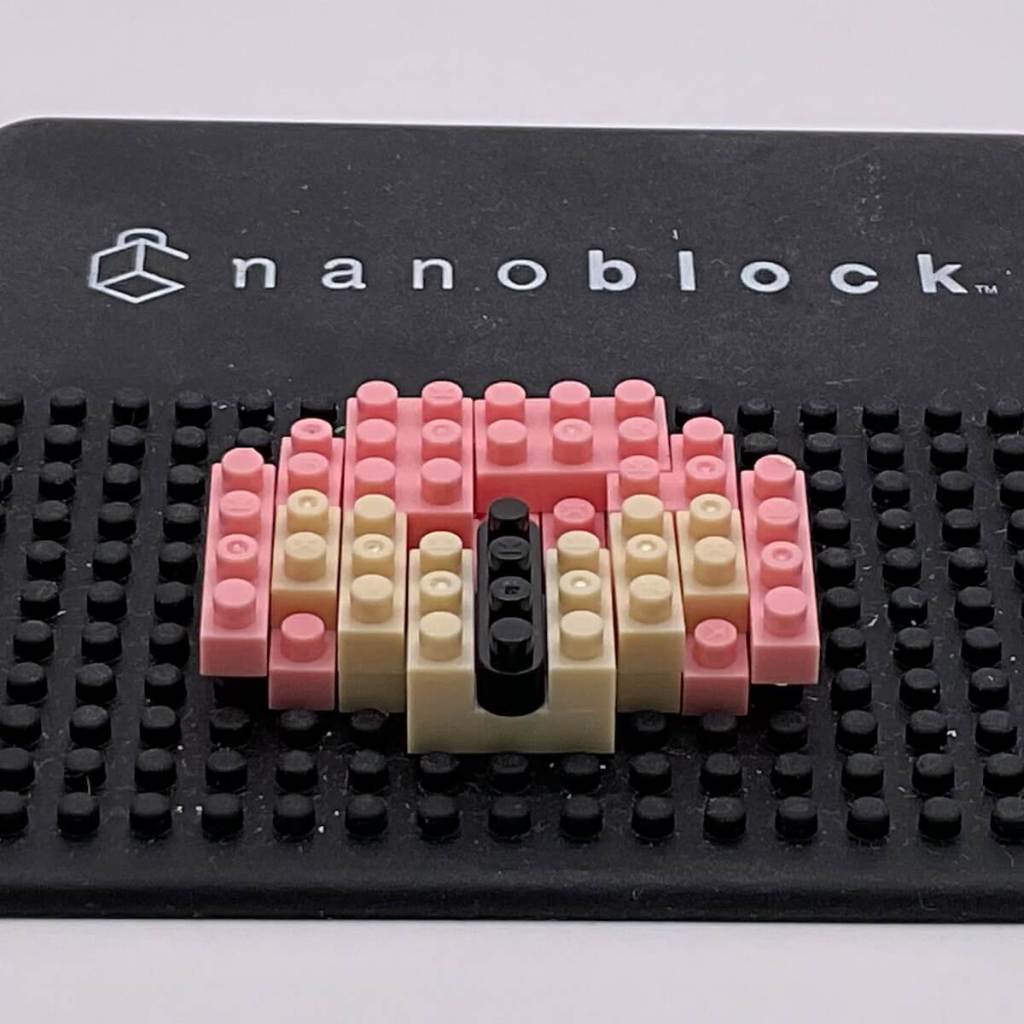 Nanoblock Amy Rose set, build step 2