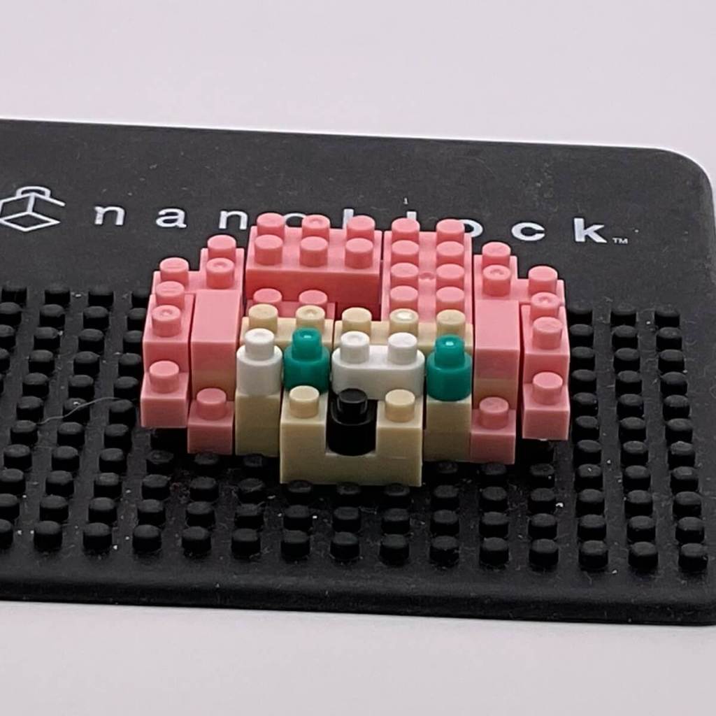 Nanoblock Amy Rose set, build step 3