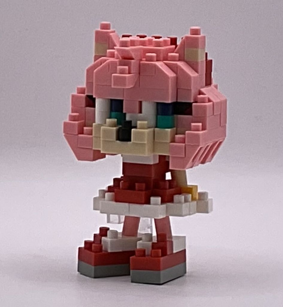 Nanoblock Amy Rose set, completed and placed against a white background.