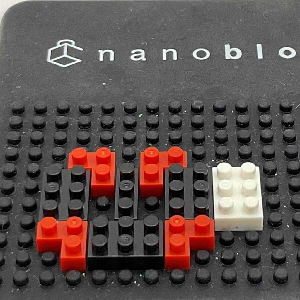 Dr. Eggman Nanoblock Build: Instructions Step 1