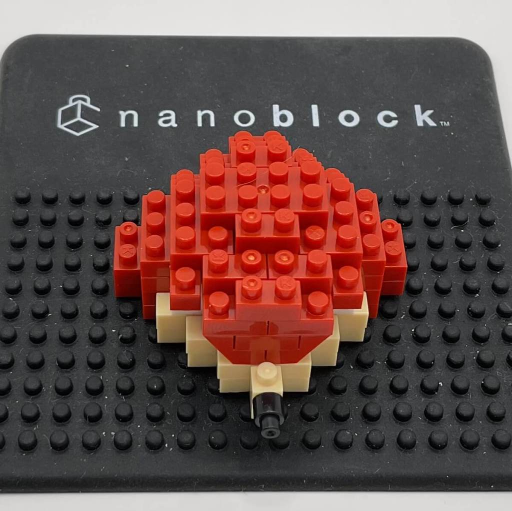 Building the Nanoblock Knuckles Set: Step 9