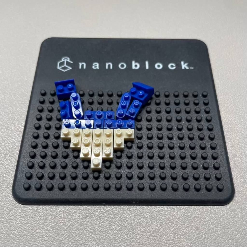 Sonic the Hedgehog Nanoblock Build: Instructions Step 1. 